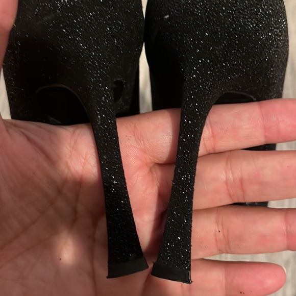 Authentic Christian Dior Heels comes with shoe dust bag. - Picture 8 of 12